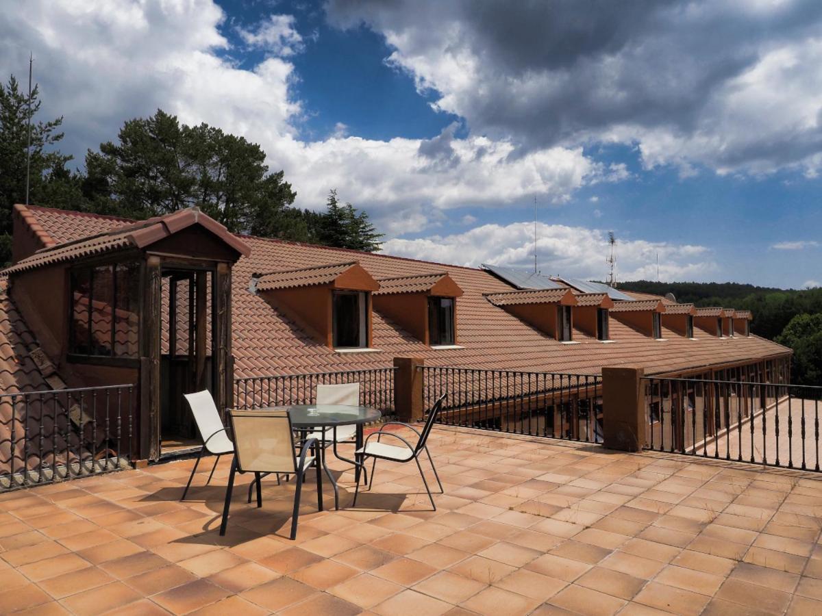Hostal Almanzor Gredos Navarredonda de Gredos Dış mekan fotoğraf