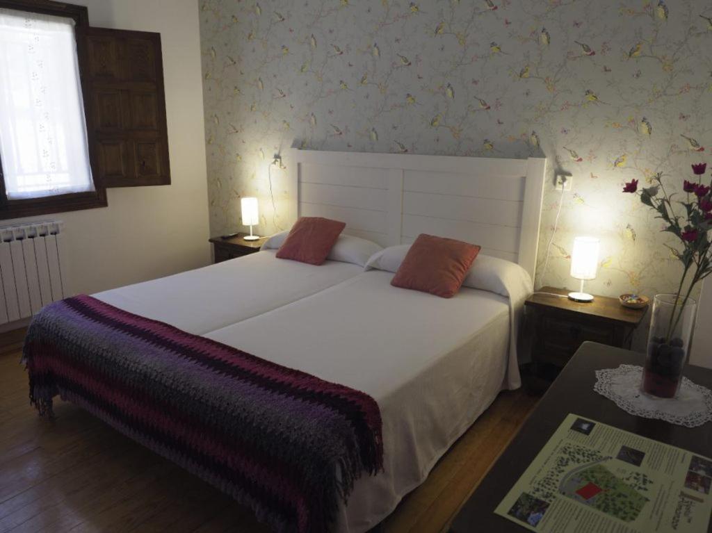 Hostal Almanzor Gredos Navarredonda de Gredos Dış mekan fotoğraf