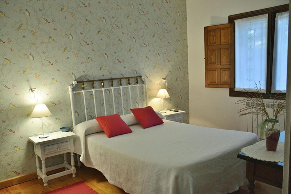 Hostal Almanzor Gredos Navarredonda de Gredos Dış mekan fotoğraf