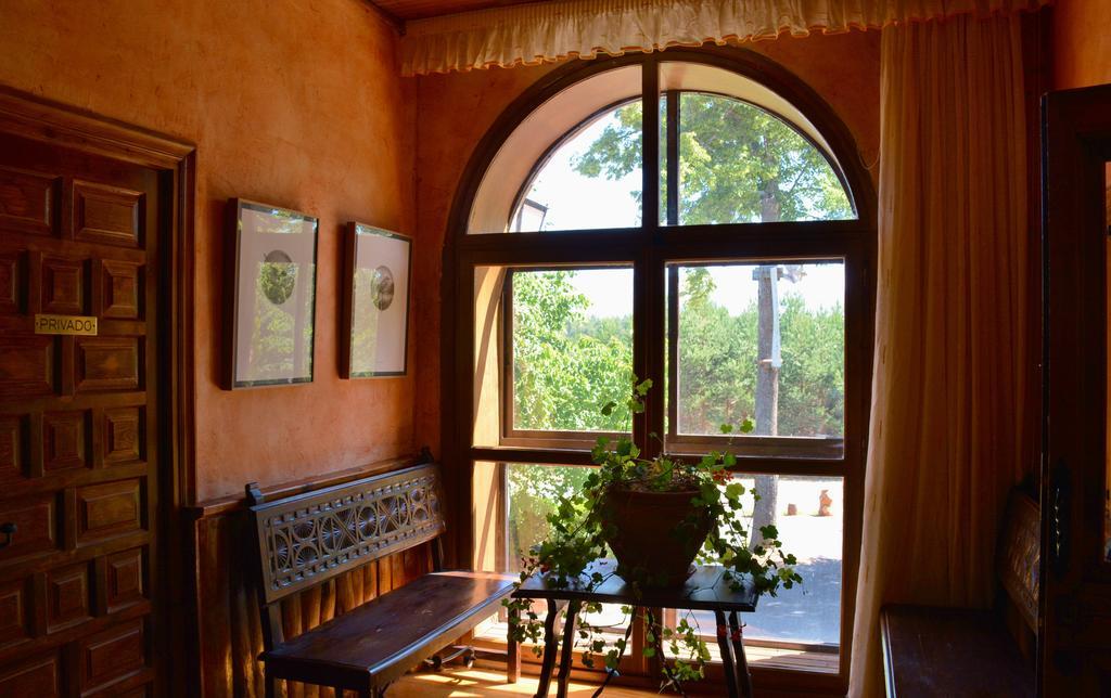 Hostal Almanzor Gredos Navarredonda de Gredos Dış mekan fotoğraf