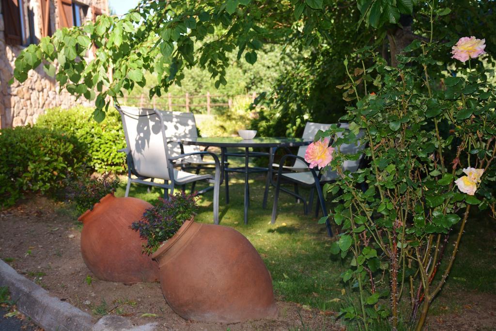 Hostal Almanzor Gredos Navarredonda de Gredos Dış mekan fotoğraf