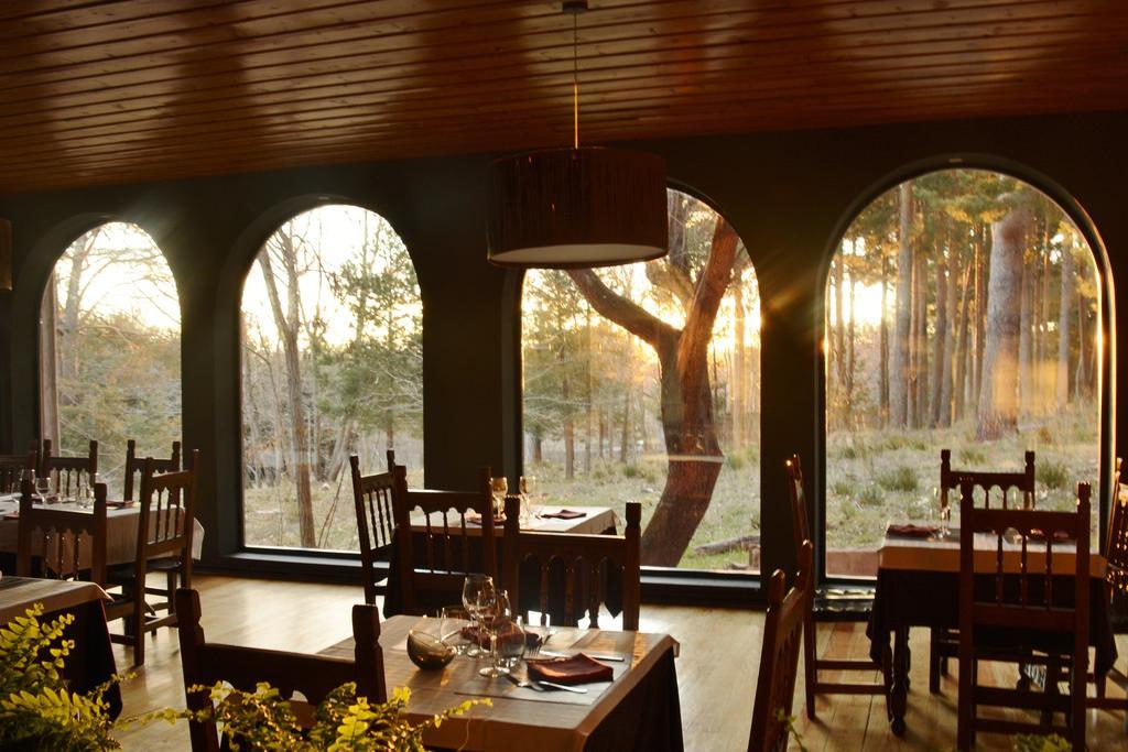 Hostal Almanzor Gredos Navarredonda de Gredos Dış mekan fotoğraf