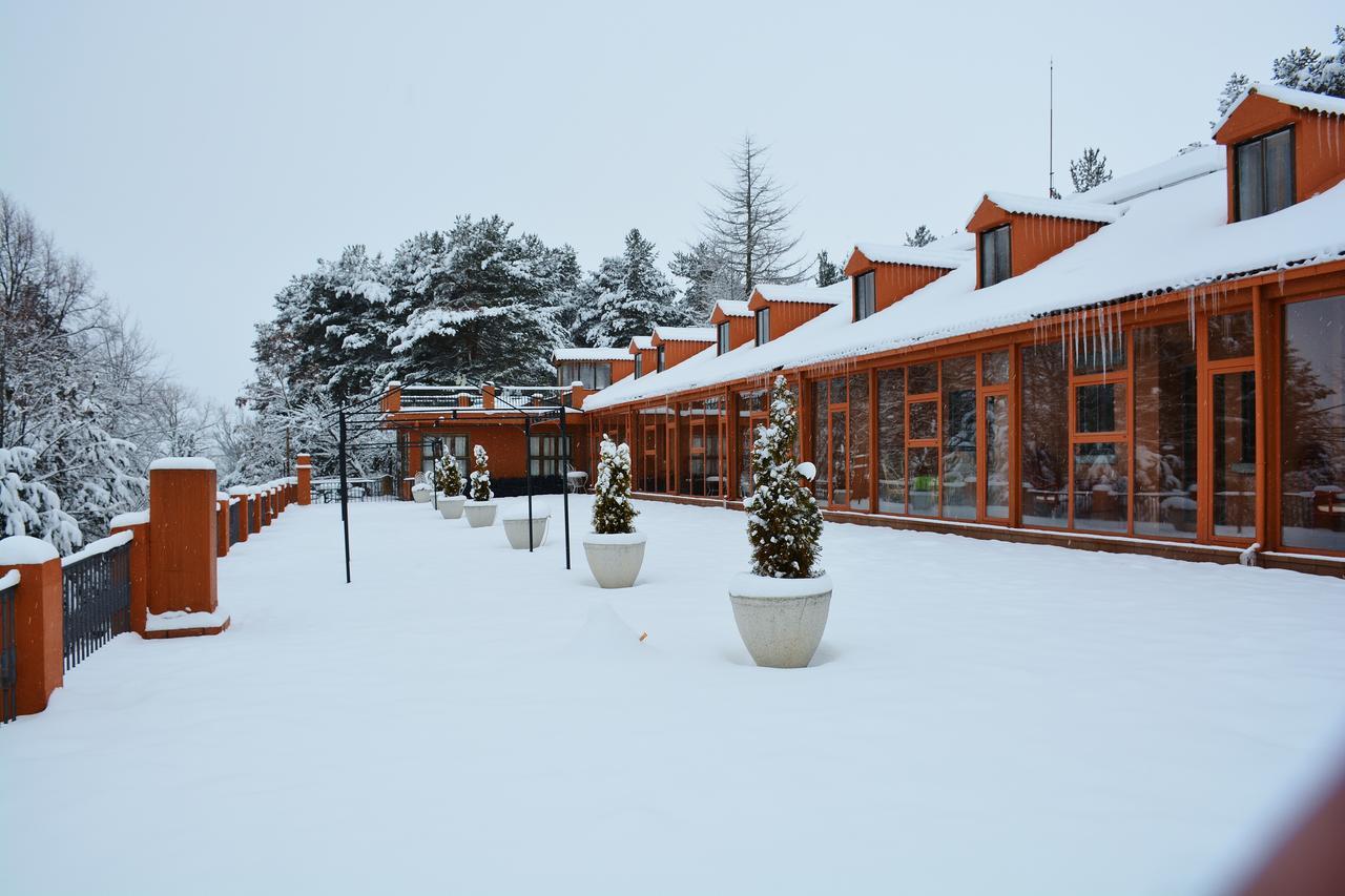 Hostal Almanzor Gredos Navarredonda de Gredos Dış mekan fotoğraf