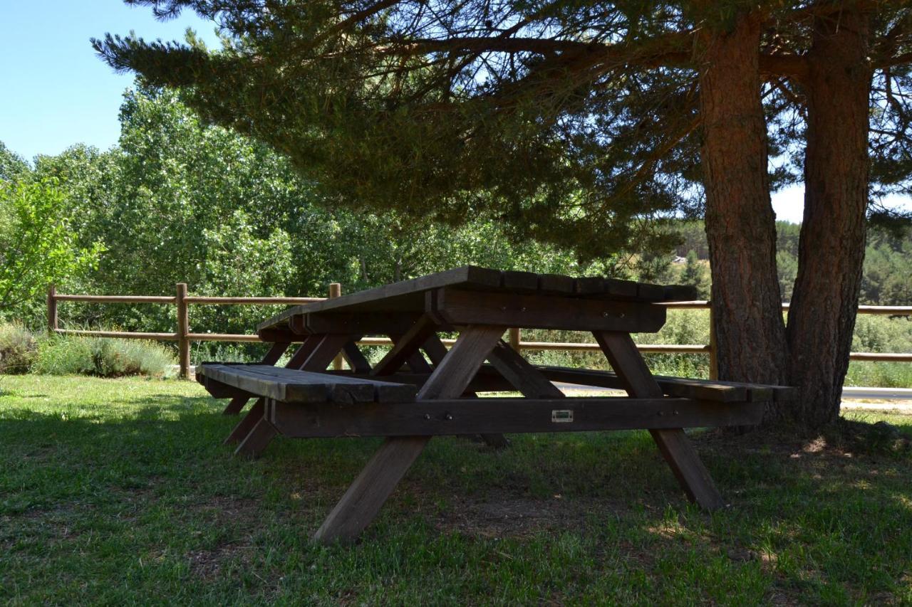 Hostal Almanzor Gredos Navarredonda de Gredos Dış mekan fotoğraf