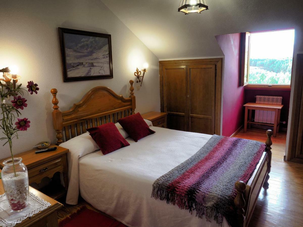 Hostal Almanzor Gredos Navarredonda de Gredos Dış mekan fotoğraf