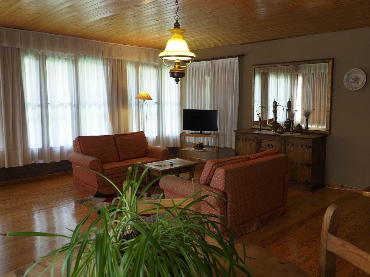 Hostal Almanzor Gredos Navarredonda de Gredos Dış mekan fotoğraf